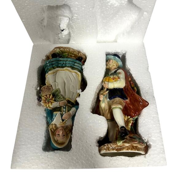 Fitz and Floyd Harvest Heritage Pilgrims Salt/Pepper Shaker Set-in Box-Excellent - Picture 8 of 11